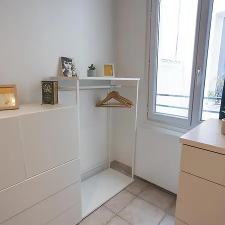 En Plein Coeur De Deuxieme Arrondissement Quartier Montergueil Chatelet