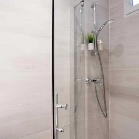 En Plein Coeur De Deuxieme Arrondissement Quartier Montergueil Chatelet Apartamento