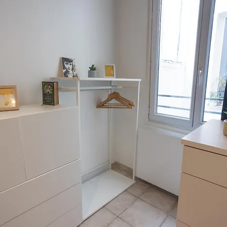 En Plein Coeur De Deuxieme Arrondissement Quartier Montergueil Chatelet